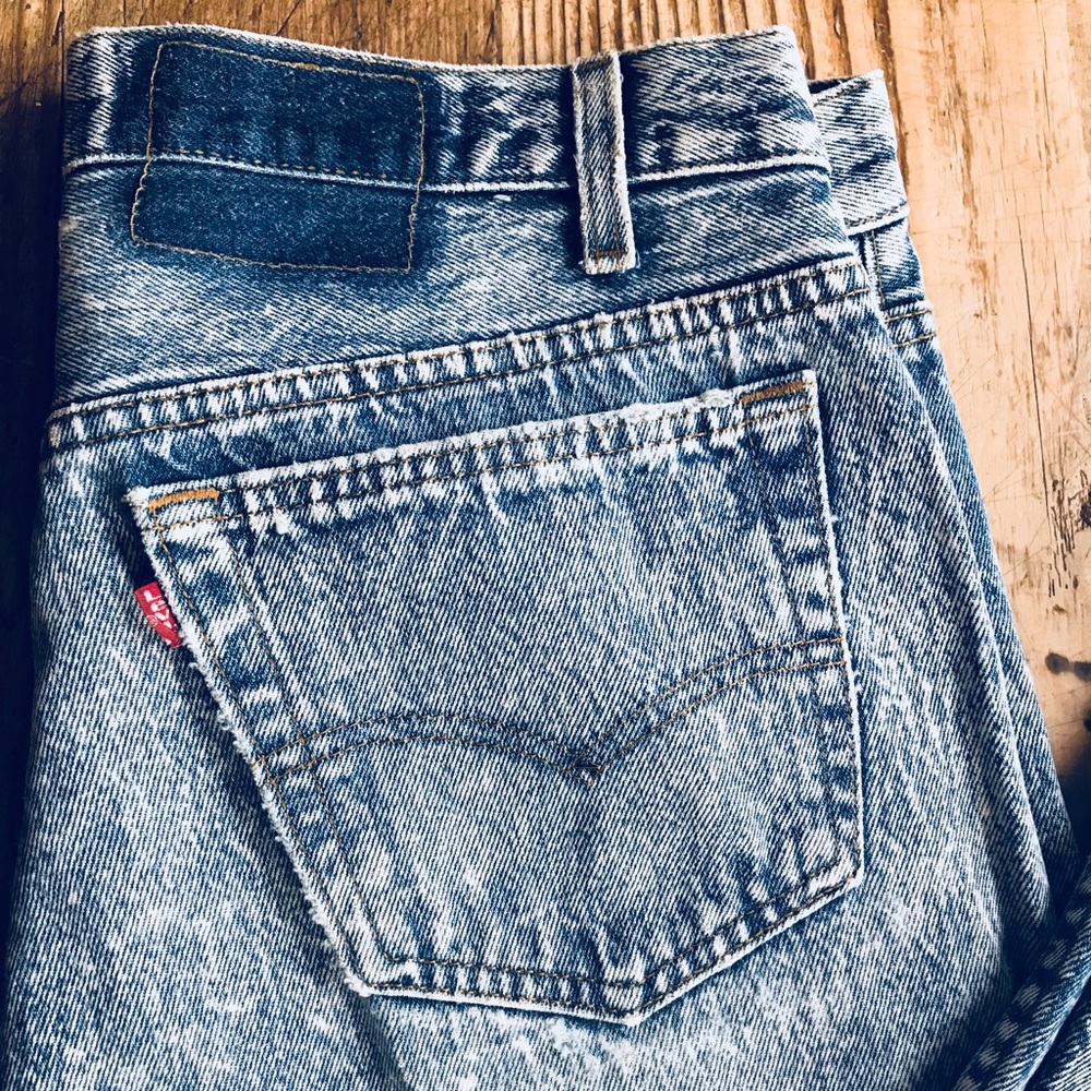 Vintage 1980’s Levi’s 501 Stonewashed Jeans - Picture 2 of 8